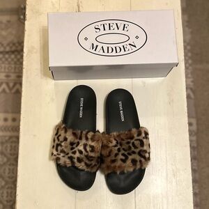 NEW Steve Madden Sateena fur slides